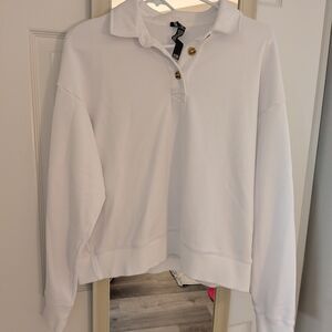 Vuori White Collared Sweatshirt